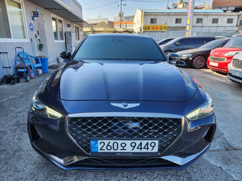 Genesis G70