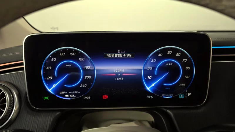 Mercedes-Benz EQS