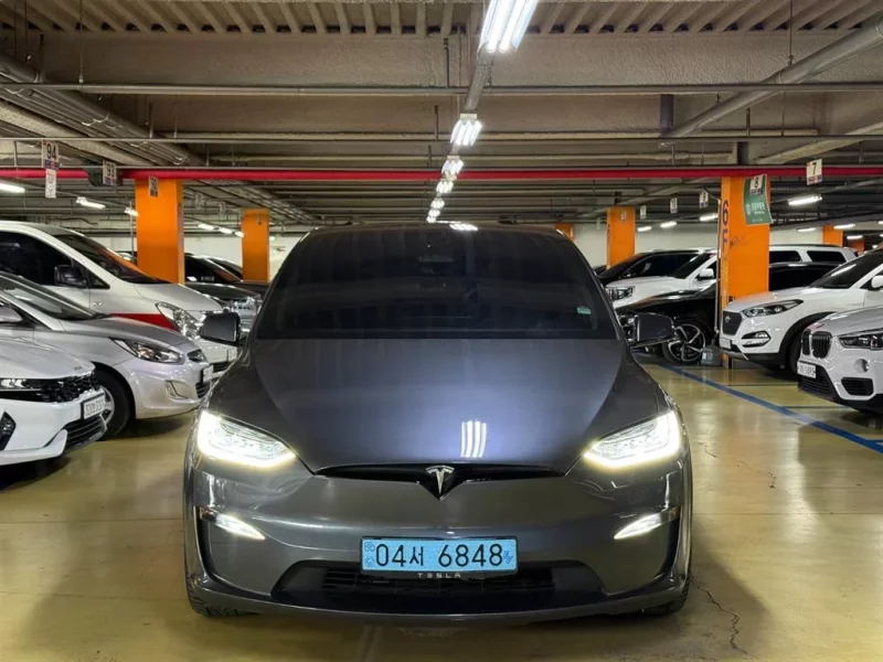 Tesla MODEL X