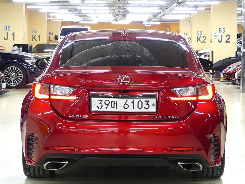 Lexus RC