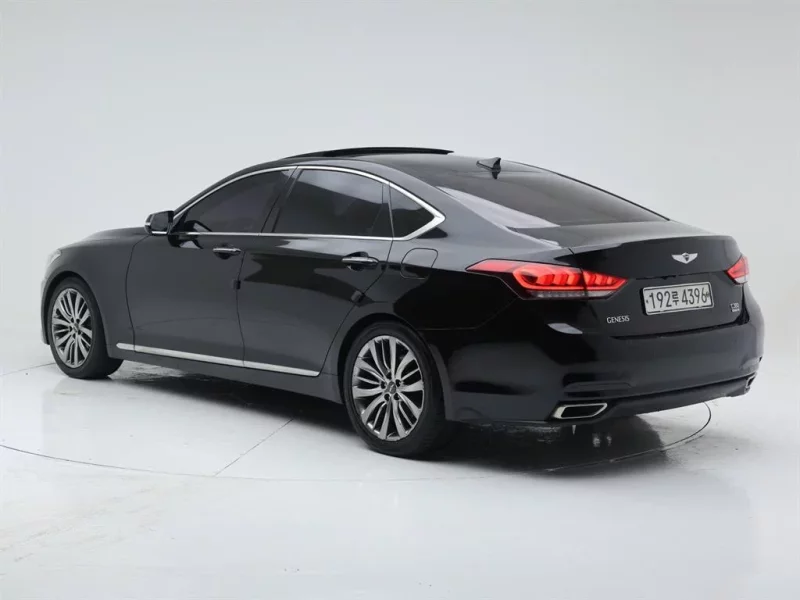 Hyundai Genesis