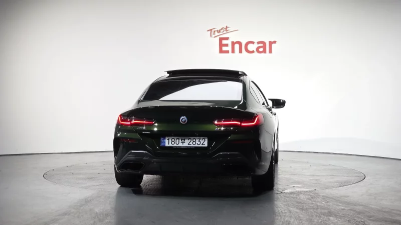 BMW 8-Series