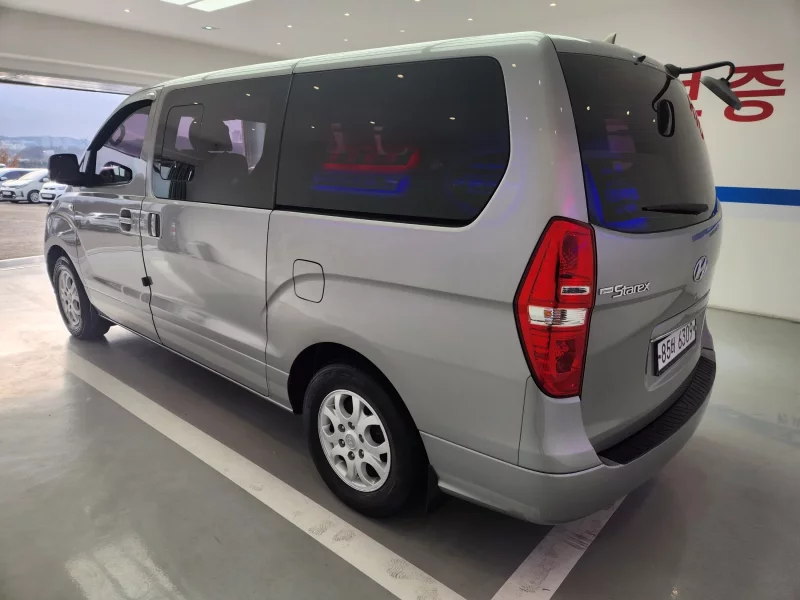 Hyundai Grand Starex