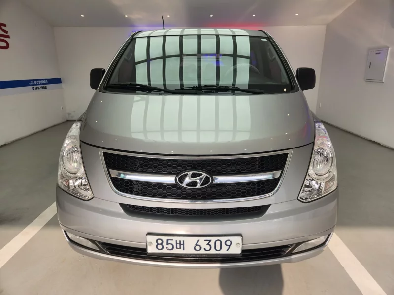 Hyundai Grand Starex
