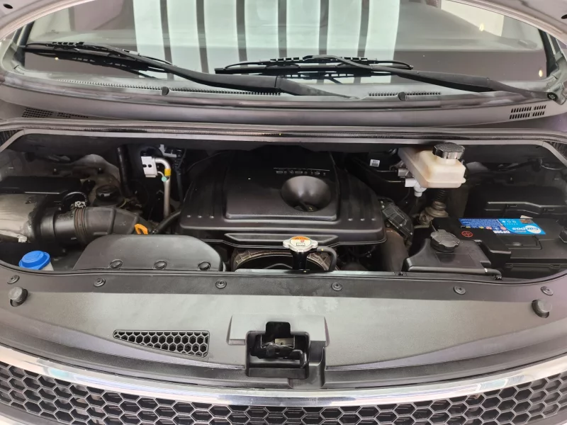 Hyundai Grand Starex