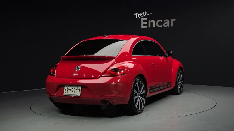 Volkswagen BEETLE