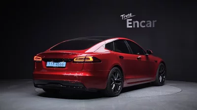 Tesla MODEL S