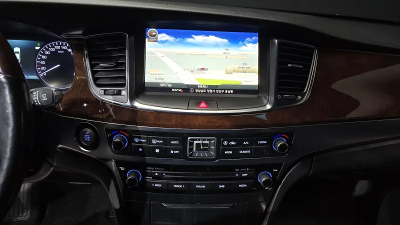Hyundai Equus