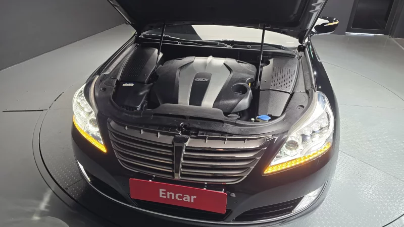 Hyundai Equus