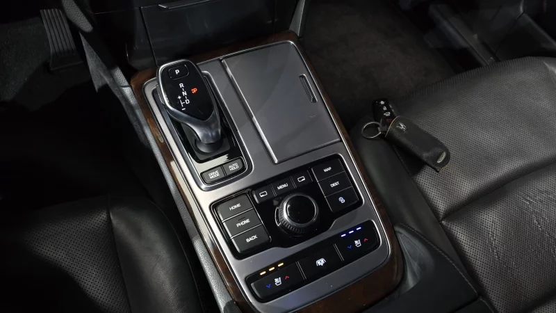 Hyundai Equus