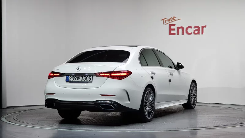 Mercedes-Benz C-Class