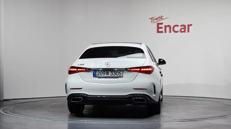 Mercedes-Benz C-Class