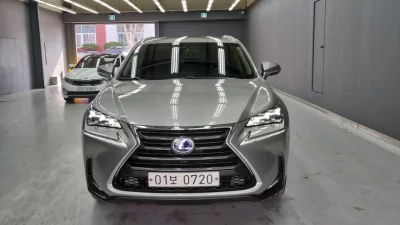 Lexus NX300h