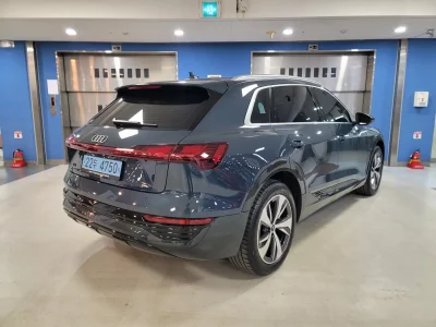 Audi Q8 E-TRON
