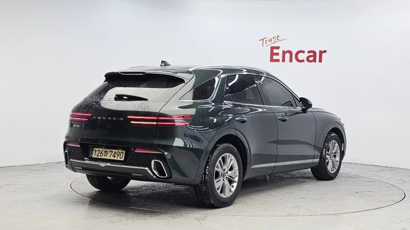 Genesis GV70