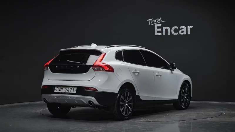 Volvo V40