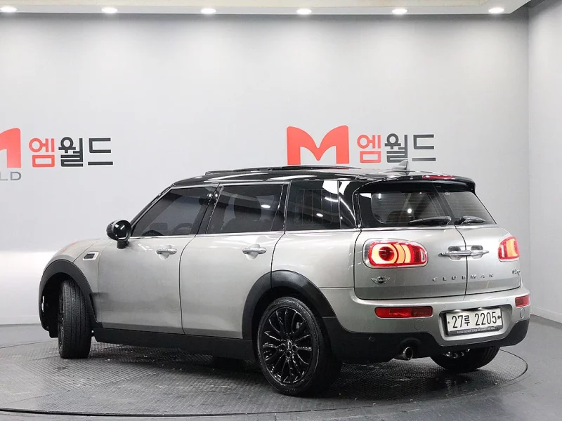 MINI Clubman