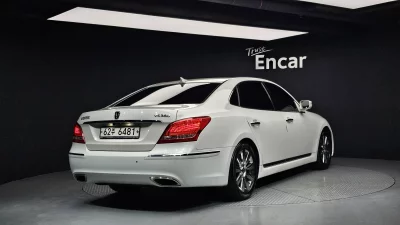 Hyundai Equus