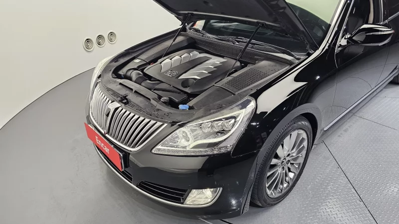 Hyundai Equus