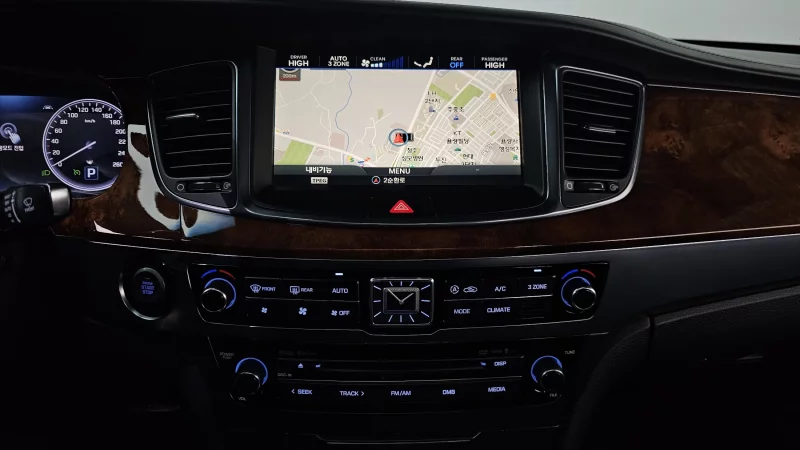 Hyundai Equus