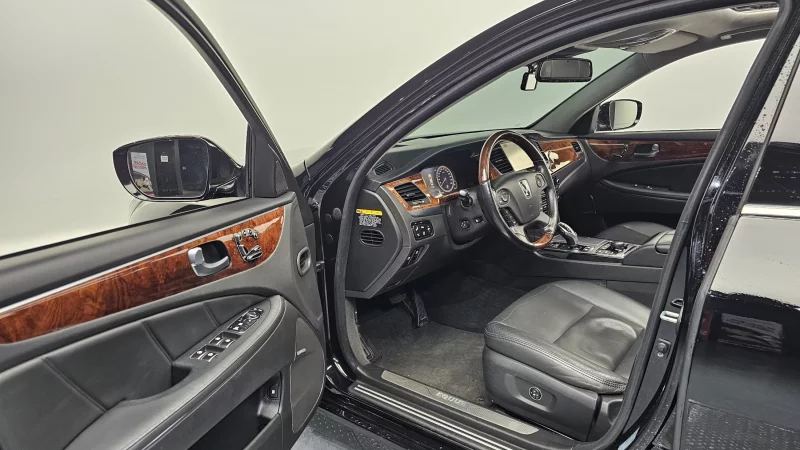 Hyundai Equus