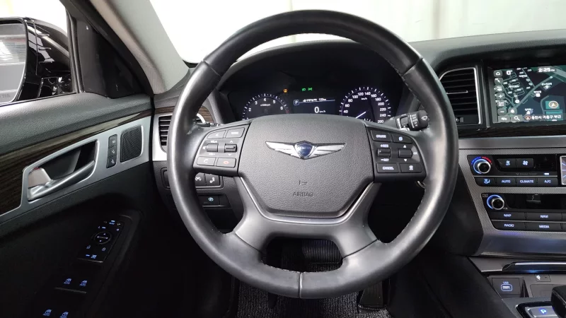 Genesis G80