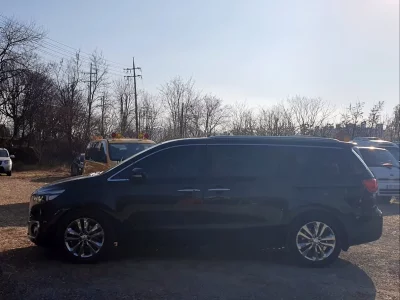 Kia Carnival
