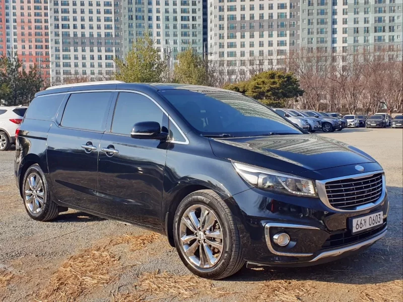 Kia Carnival