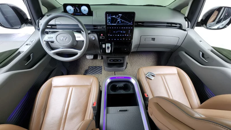 Hyundai Staria