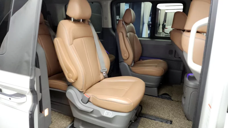 Hyundai Staria