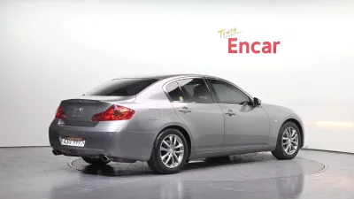 Infiniti G37