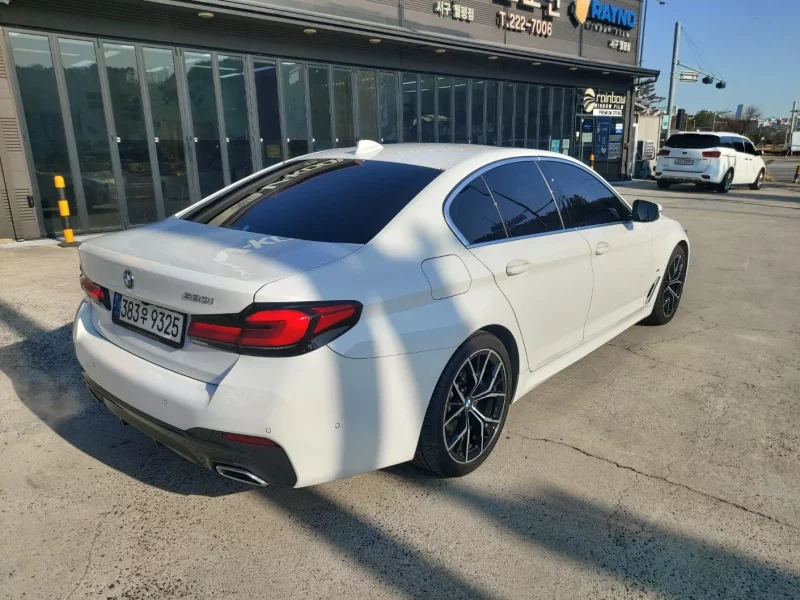 BMW 5-Series