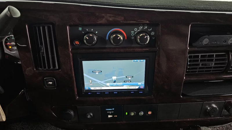 Chevrolet Express Van