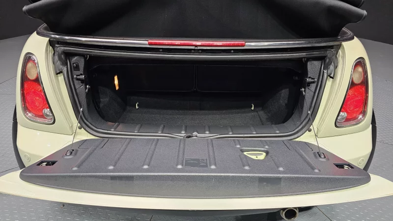 MINI Cooper Convertible