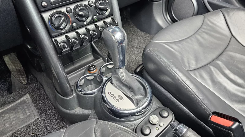 MINI Cooper Convertible