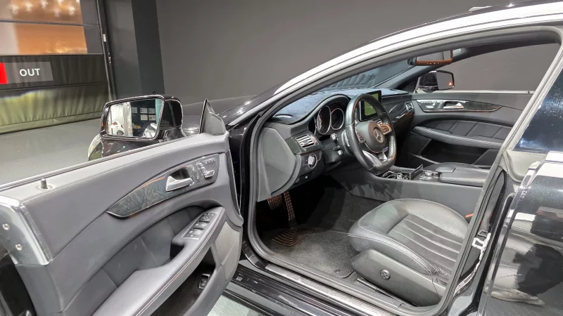 Mercedes-Benz CLS-Class