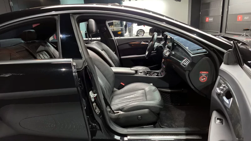 Mercedes-Benz CLS-Class