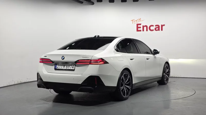 BMW 5-Series