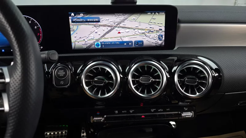 Mercedes-Benz CLA-Class