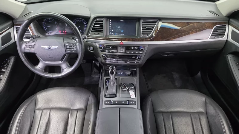 Hyundai Genesis