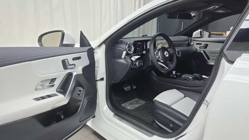 Mercedes-Benz CLA-Class