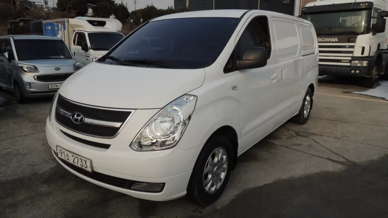 Hyundai Starex