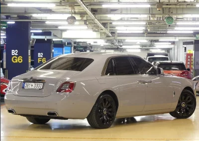 Rolls-Royce GHOST