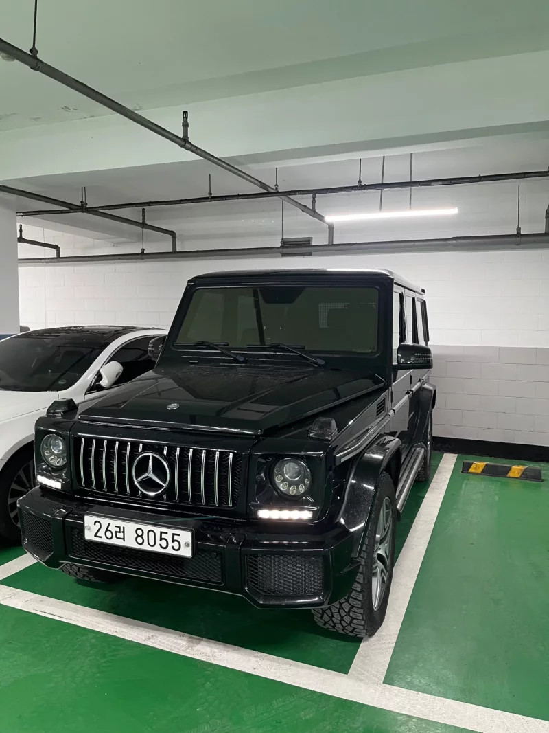 Mercedes-Benz G-Class