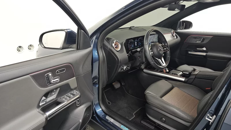 Mercedes-Benz EQA