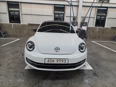 Volkswagen BEETLE