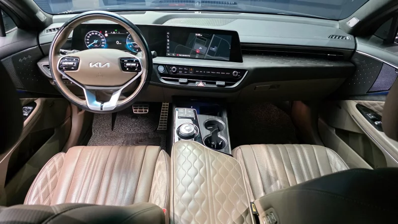 Kia K8