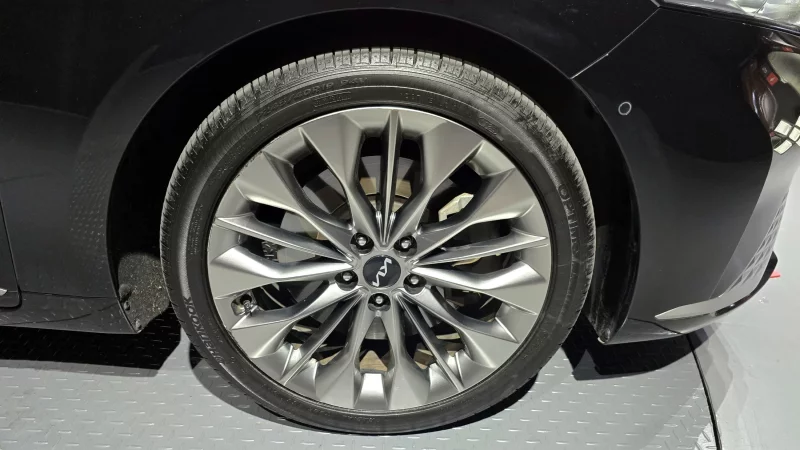 Kia K8