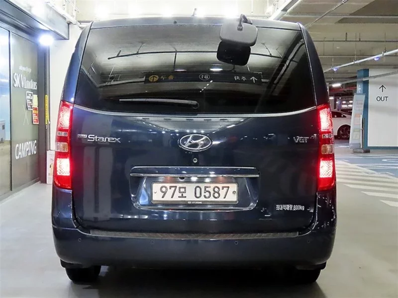Hyundai Starex