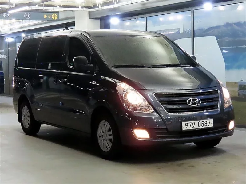 Hyundai Starex